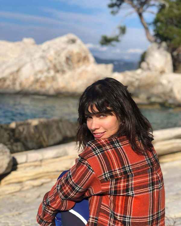 Бесте Кёкдемир: биография, личная жизнь, фильмы