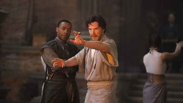 Рецензия к фильму "Доктор Стрэндж" (2016). Час пробил