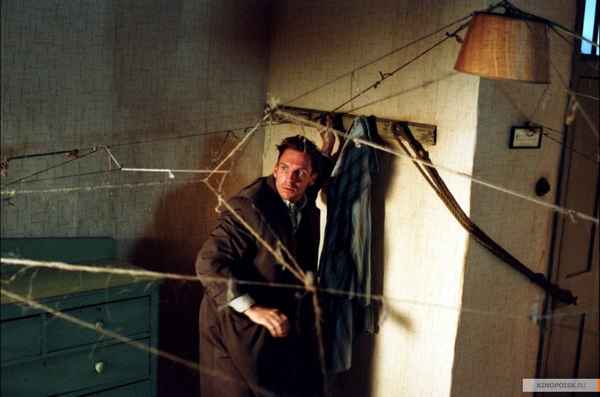 Рецензия к фильму "Паук" (2002). Кто ты?