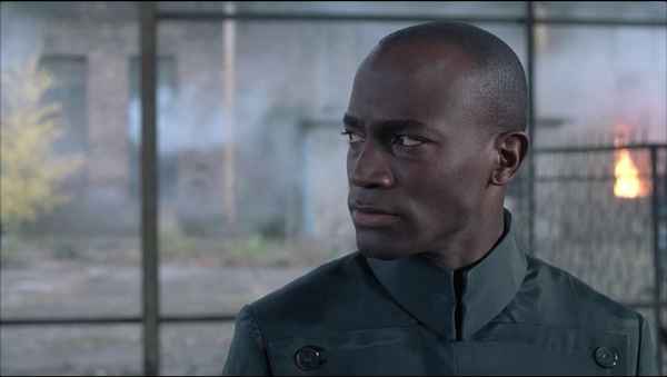 Рецензия к фильму "Эквилибриум" (2002). Постидеальный мир