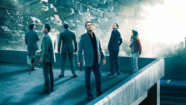 Рецензия к фильму "Начало" (2010). Твой разум-это место преступления