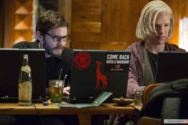 Рецензия к фильму "Пятая власть" (2013). Сила слова!