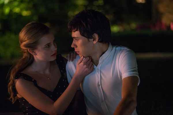 Фильмы мелодрамы 2018: зарубежные новые кинокартины про любовь (список лучших)