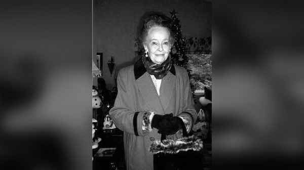 Умерла Лоррейн Уоррен