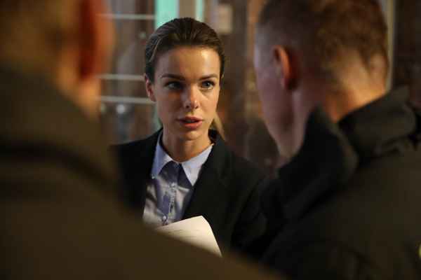 Зарубежные детективы с расследованием, с тайнами, с лихим сюжетом