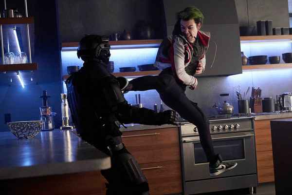 Рецензия к сериалу "Титаны" (2018-2019). Эхо боли Брюса