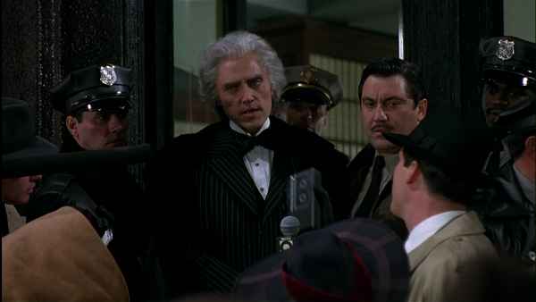 Рецензия к фильму "Бэтмен возвращается" (1992). " Всех с Новым Годом ! "