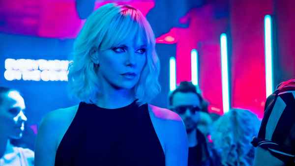 Взрывная блондинка ( Atomic Blonde ),  2017