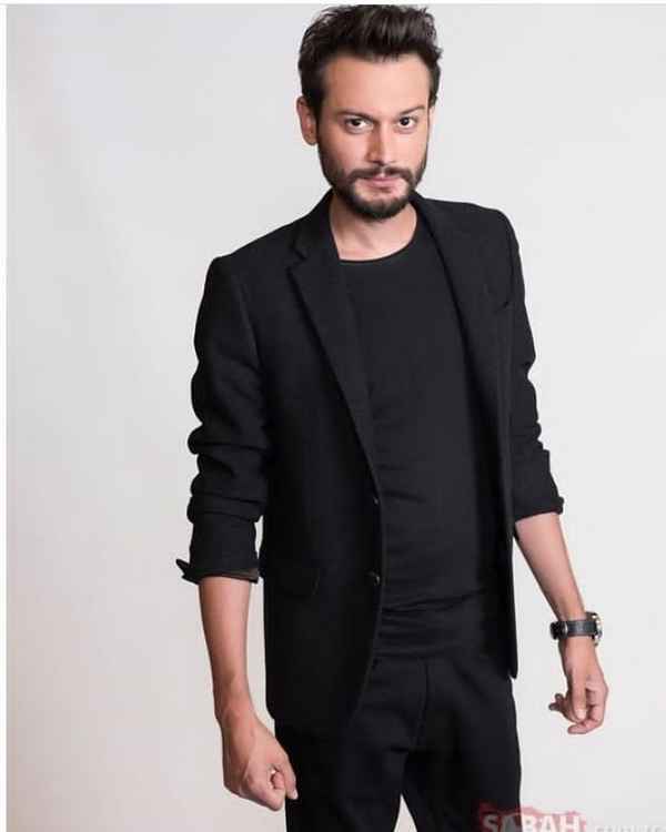 Буpaк Сердар Шанал: биография, личная жизнь