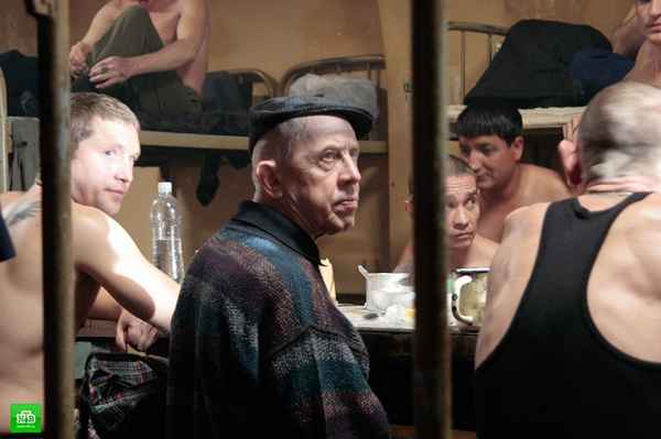 Дилан Чичек Дениз: биография, личная жизнь