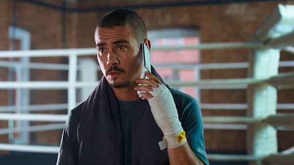 Рецензия к фильму "Бой с тенью 3D: Последний раунд" (2011). Жалкое подобие Артема Колчина