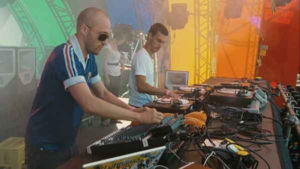 Рецензия к фильму "Берлин зовет" (2008). Full on Underground