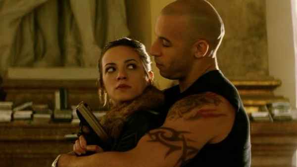 Рецензия к фильму "Три икса" (2002). Новая формула героя