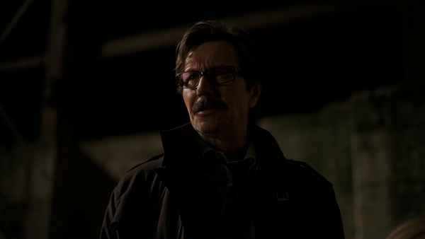 Рецензия к фильму "Темный рыцарь" (2008). Он безмолвный страж и бдительный защитник